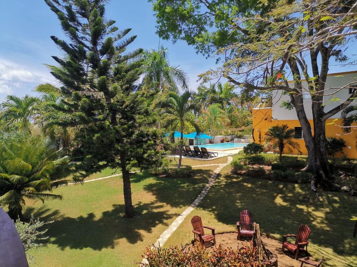 Villa Victoria Sosúa エクステリア 写真