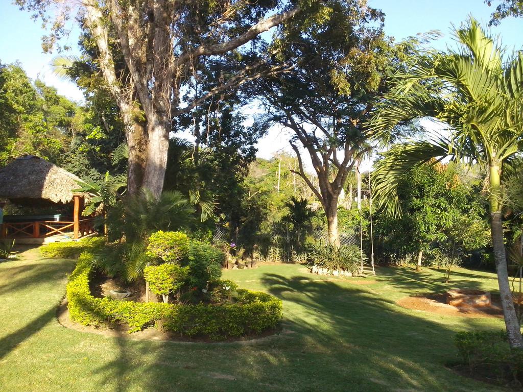 Villa Victoria Sosúa エクステリア 写真
